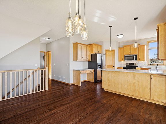 5th image of 13895 89th St NE