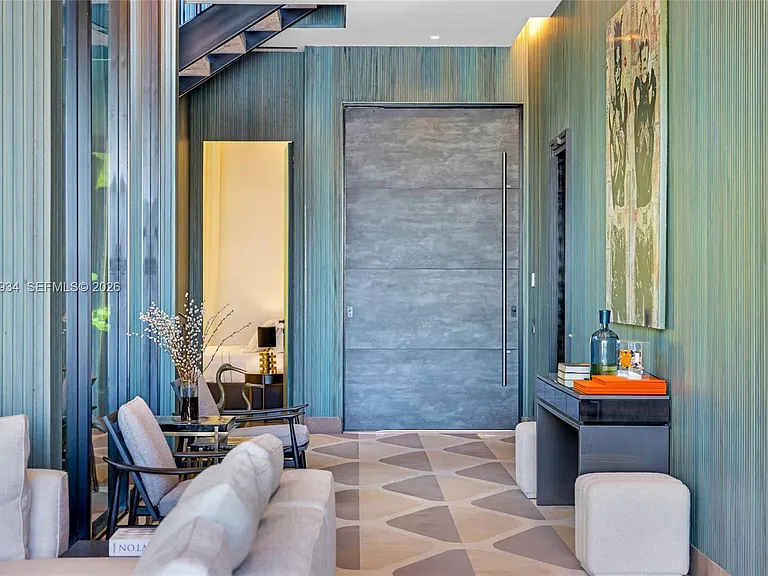 200 W Rivo Alto Dr — Photo 17