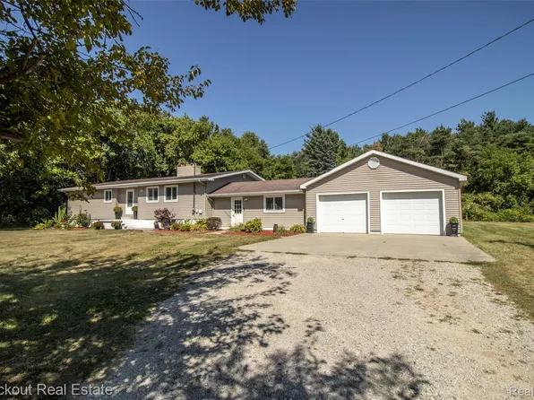 3890 Worth Rd, Pinconning, MI 48650