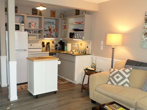 3rd image of 250 Tucker Ave Unit 30