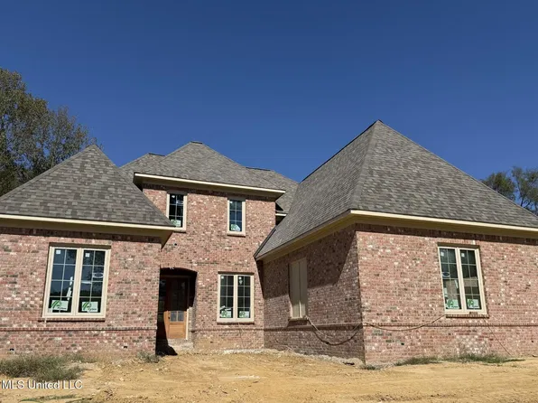 2402 Glenmore Cv, Hernando, MS 38632