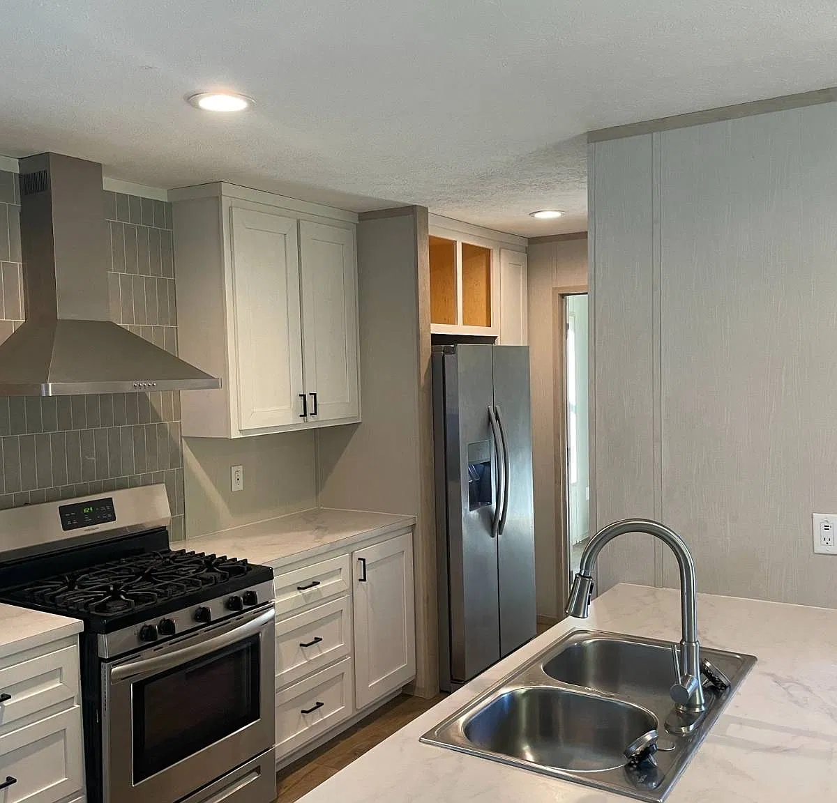 3 bed, 2.0 bath, $1,150 — Photo 3