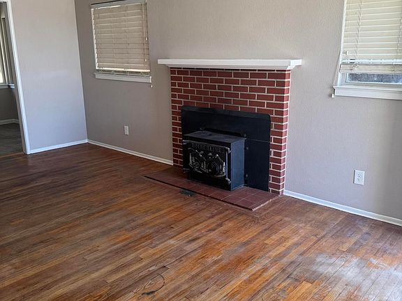 5th image of 1609 Pleasant Way