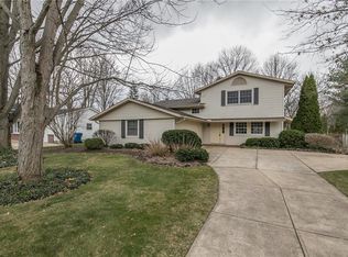 6938 Wil Lou Ln, North Ridgeville, OH 44039