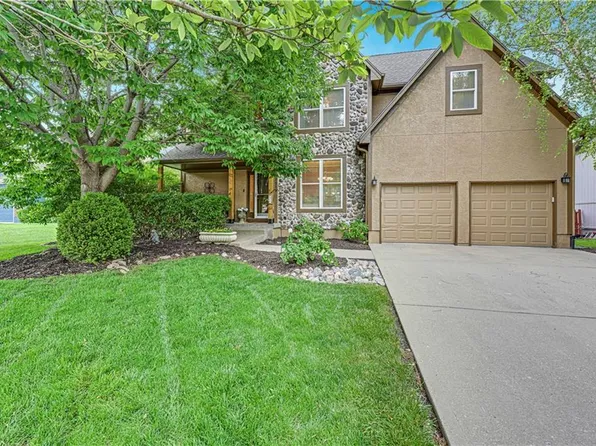 17519 W 157th Ter, Olathe, KS 66062