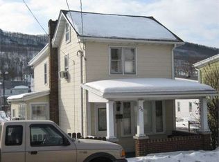 238 W Spruce St, Tamaqua, PA 18252