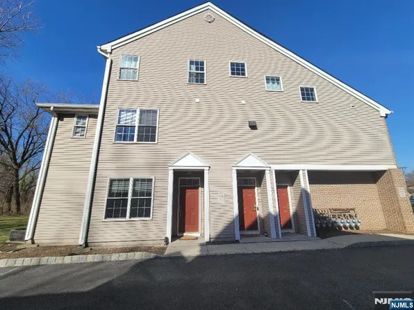 45 Birch St #207, Ridgefield Park, NJ 07660