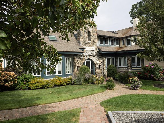 5th image of 24 Fieldstone Lane #4