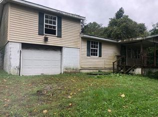 132 Plum Grove Rd, Greenup, KY 41144