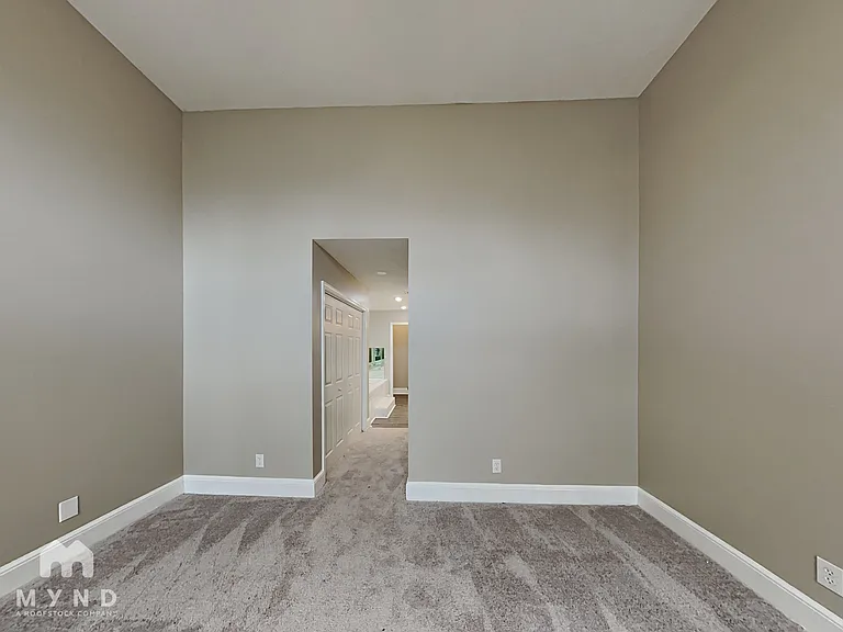 4015 Golfview Dr — Photo 7