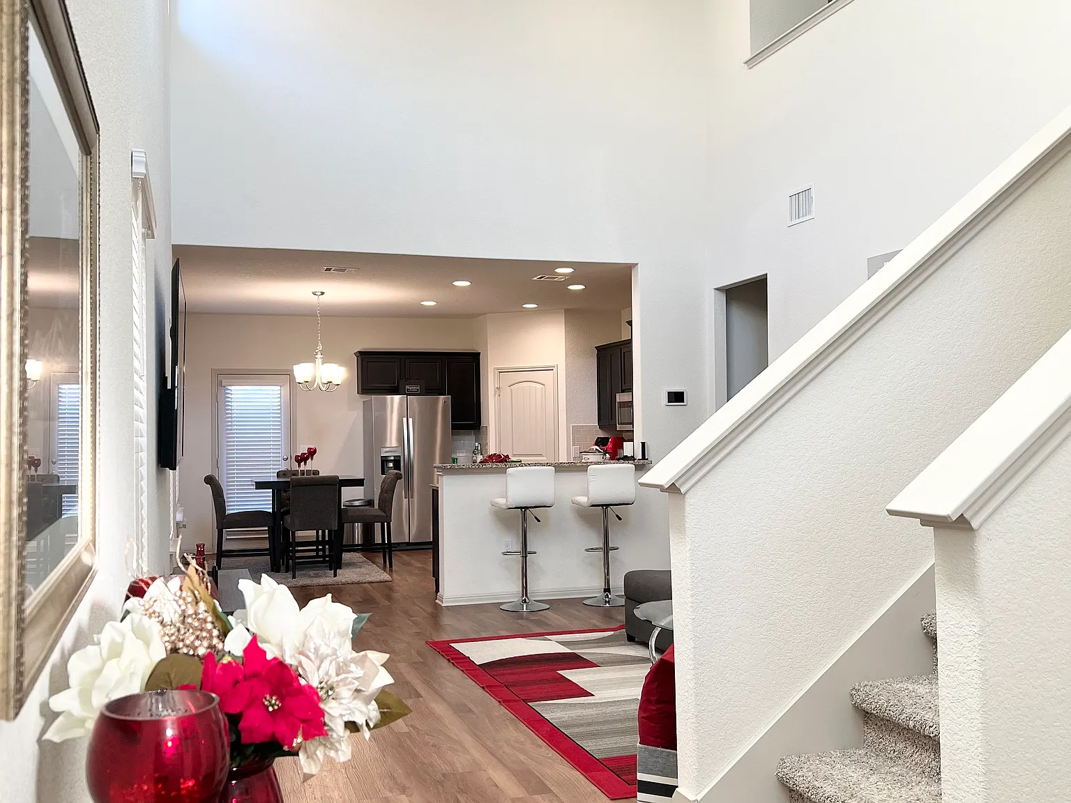3 bed, 2.5 bath, 1845 sqft, $2,300 — Photo 4