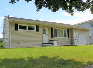 110 Schum La, Rochester, NY 14609