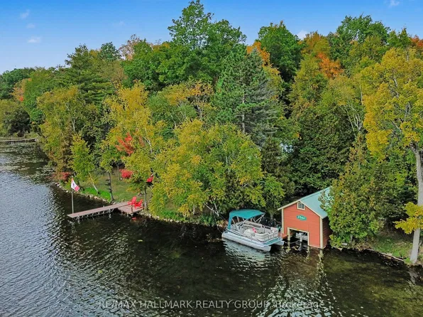 391 Long Lake Rd, Tay Valley, ON K7H 3C5