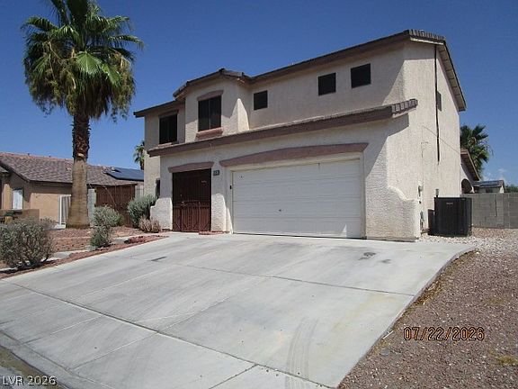 2nd image of 3822 King Palm Ave