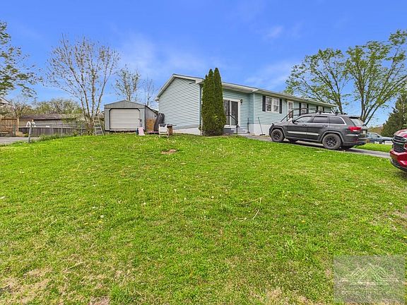 2nd image of 204 Rock House Rd