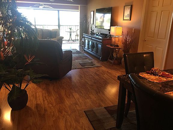 5th image of 7430 Lake Breeze Dr APT 401