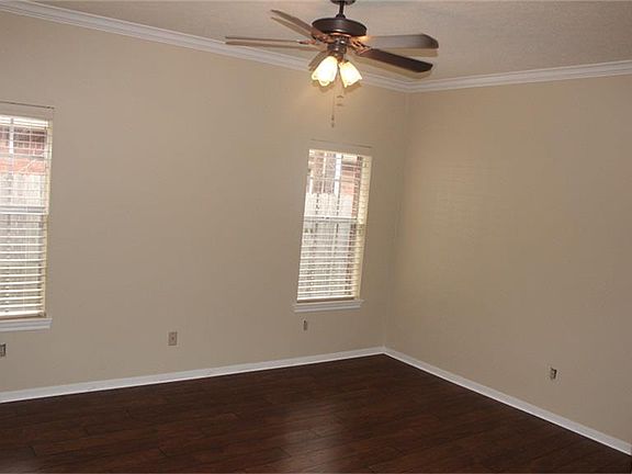 2nd image of 14631 Oak Chase Dr
