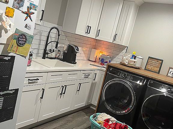 3rd image of 8985 Northridge Dr