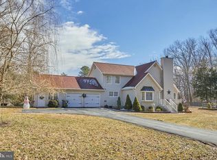 8137 Crestridge Rd, Fairfax Station, VA 22039