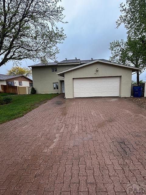 1st image of 21 Terrace Dr