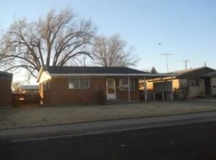 409 Oak Ave, Dumas, TX 79029
