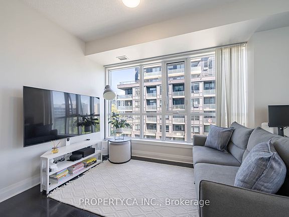 5th image of 17 Kenaston Gdns #516