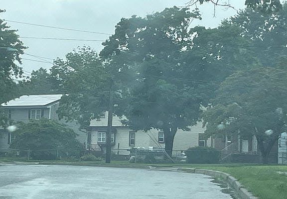 2nd image of 9 Rose Ln