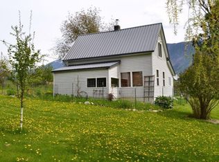 1027 Porthill Loop, Bonners Ferry, ID 83805