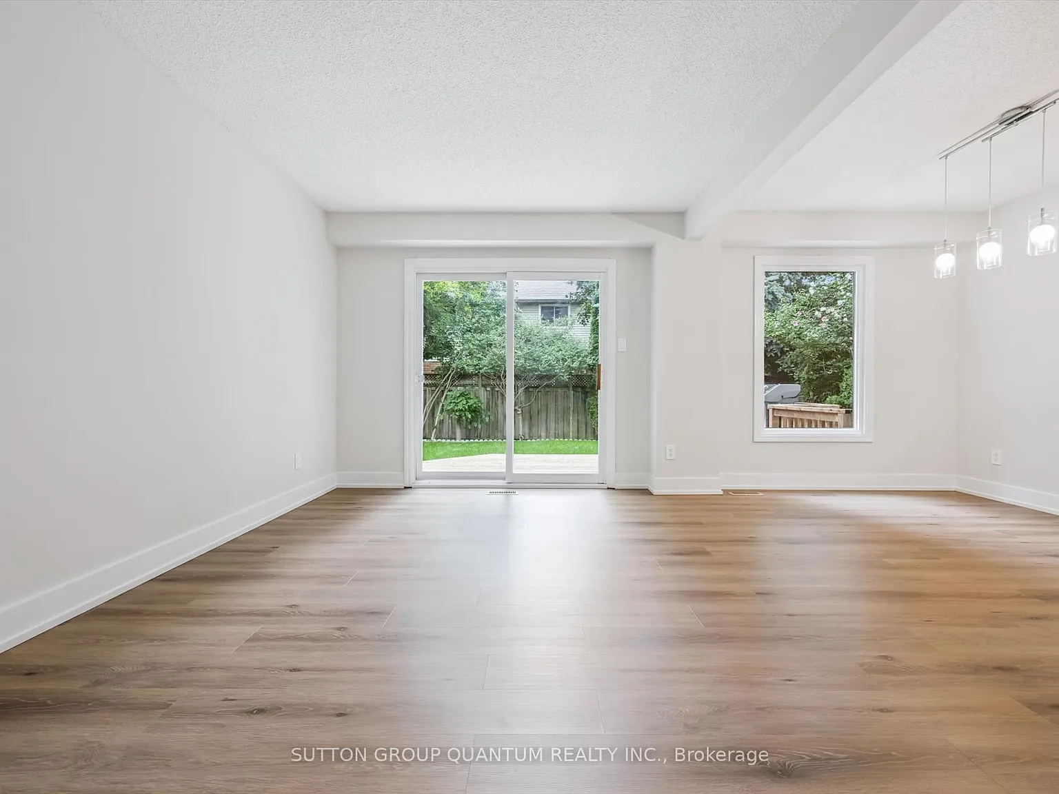 3 bed, $3,797 — Photo 2