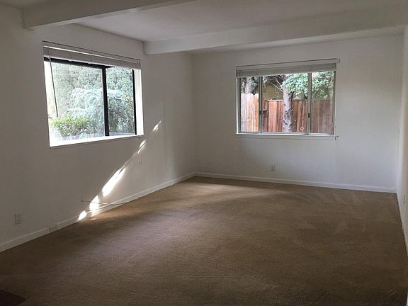 3rd image of 1417 Navarro Dr