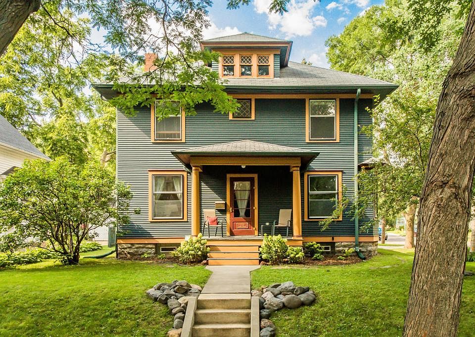 1st image of 1759 Laurel Ave