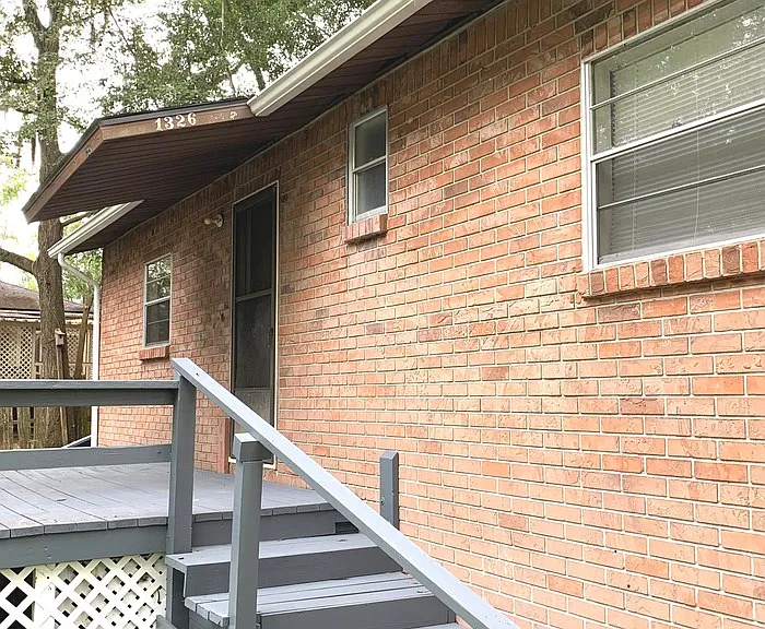 1326 Hamilton St — Photo 3