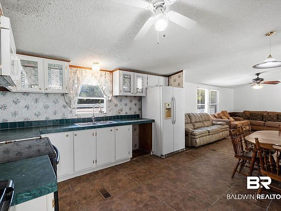 5th image of 20897 Oak Ridge Dr