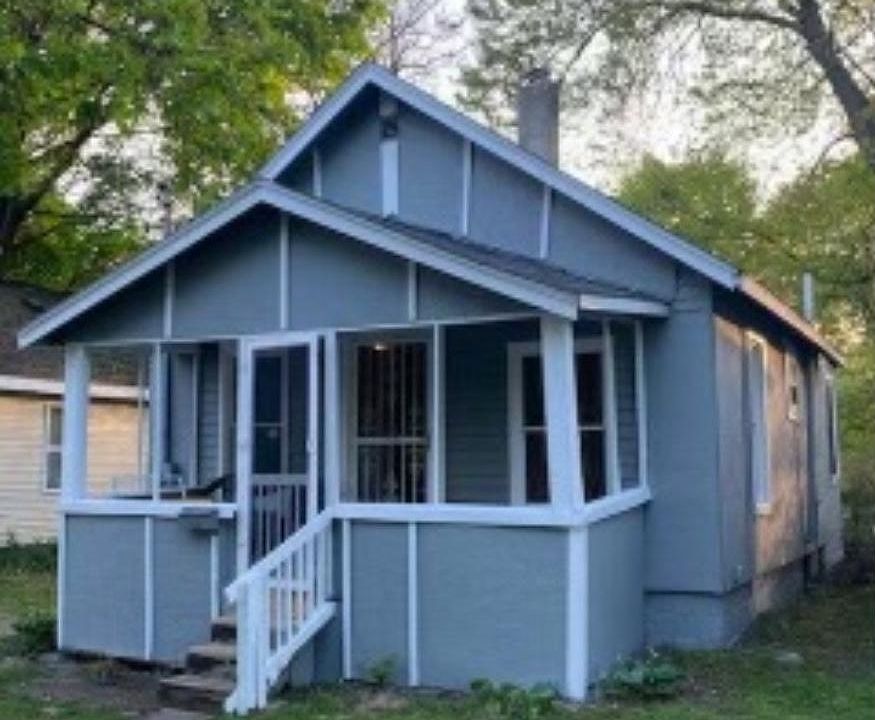 1st image of 712 S Hayford Ave