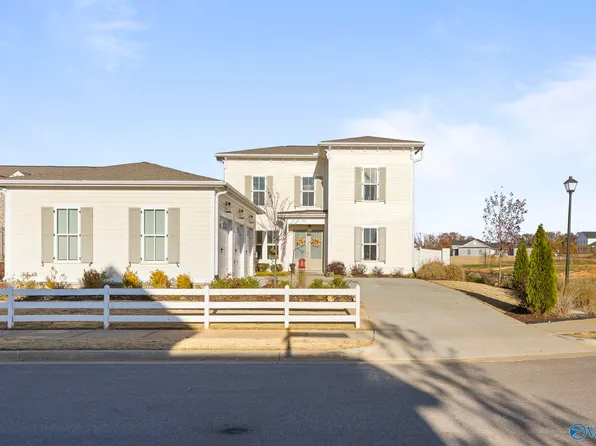 255 Farmhouse Dr, Madison, AL 35758