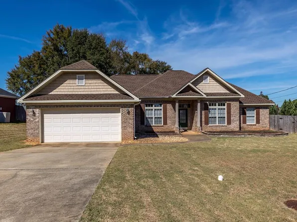 49 Ridgebrook Dr, Phenix City, AL 36869
