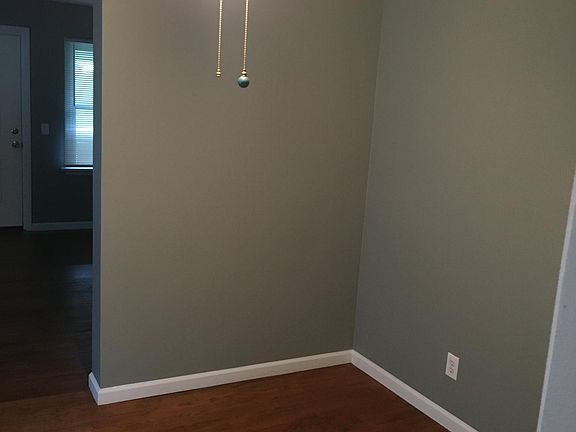4th image of 4430 Milford Ave