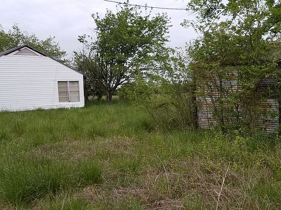 5th image of 812 County Road 22950
