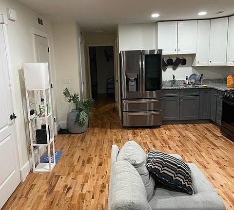 3rd image of 9 Dana Ave #Basement