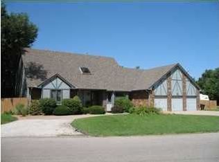 741 S Carriage Rd, Maize, KS 67101