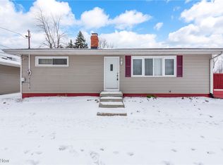 801 Howell St, Sheffield Lake, OH
