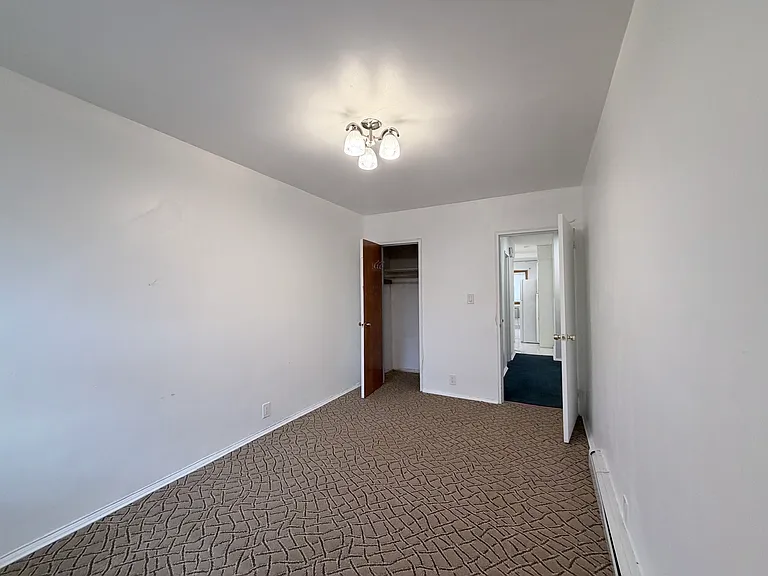 2028 E 60th St #2 — Photo 13