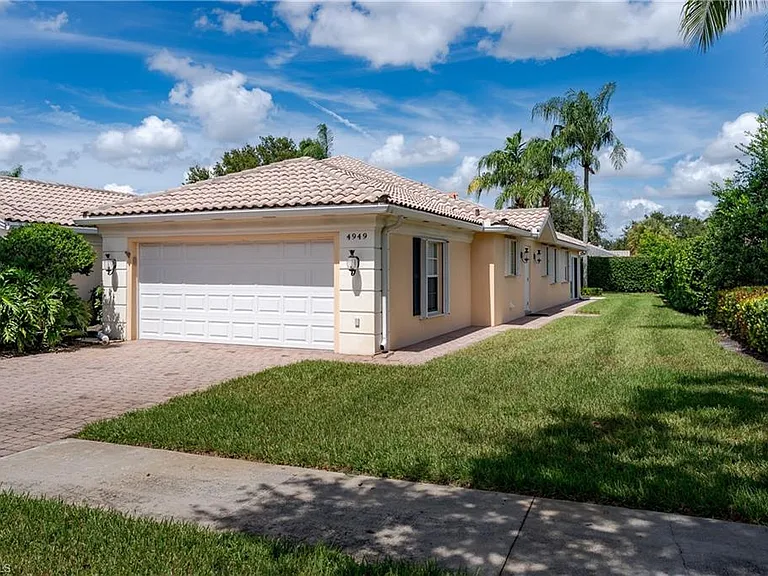4949 Kingston Way — Photo 25