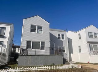 11 Vinton St, Long Beach, NY 11561