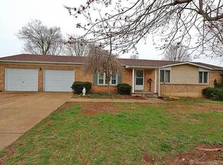 205 Hawthorne Dr, Farmington, MO 63640