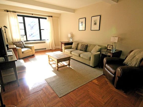 4th image of 67 Park Ter E APT C34