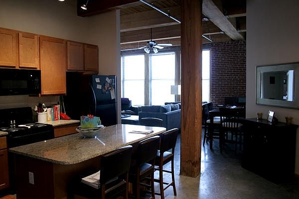 1st image of 1227 Washington Ave #501