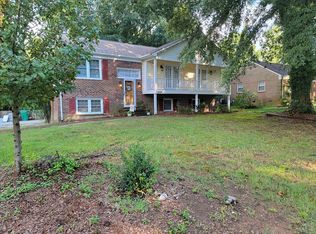 3306 Colony Dr, Jamestown, NC 27282