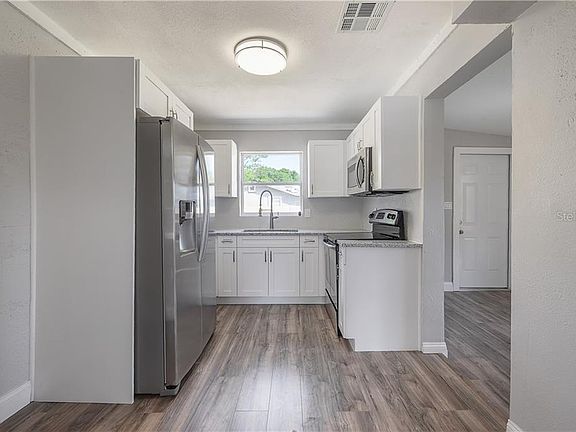 4th image of 8507 N 20th St