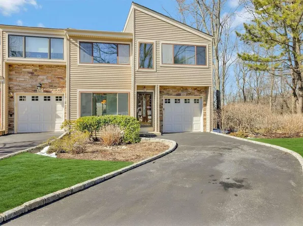 123 Lisa Drive #123, Northport, NY 11768